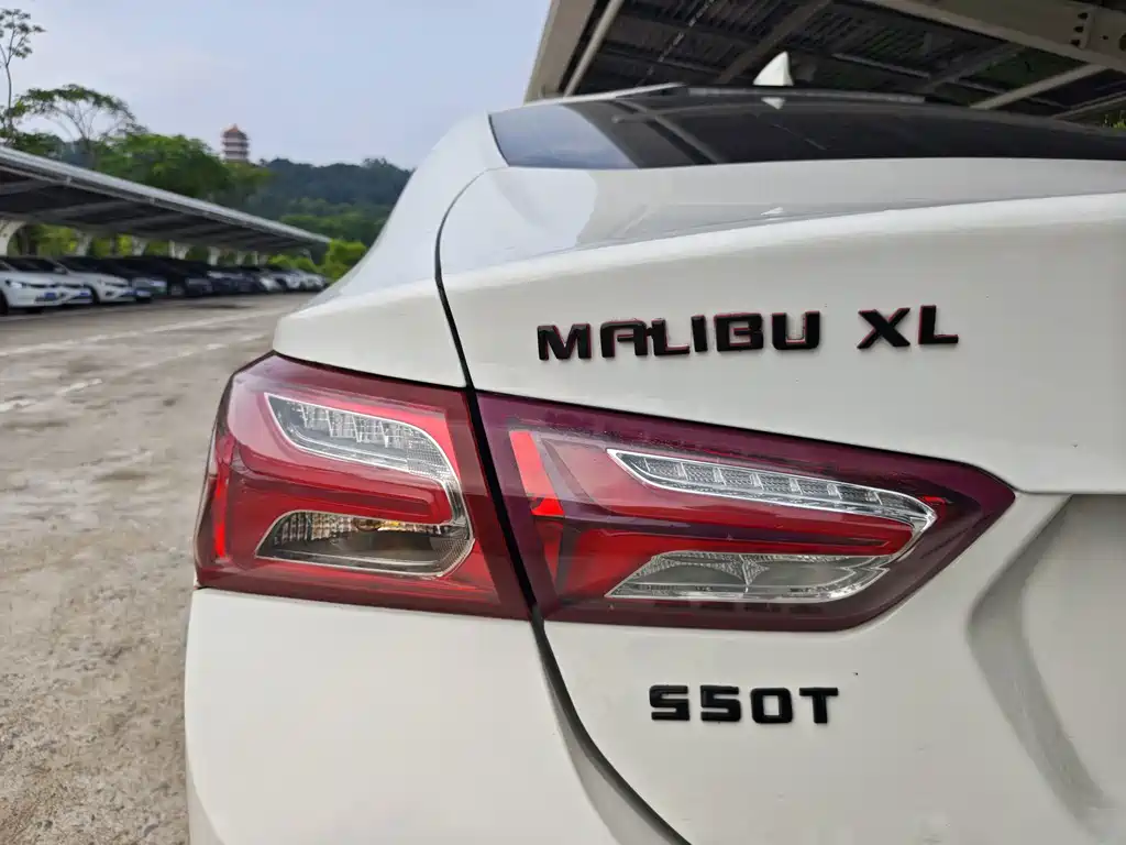 Chevrolet Malibu XL — фото 10