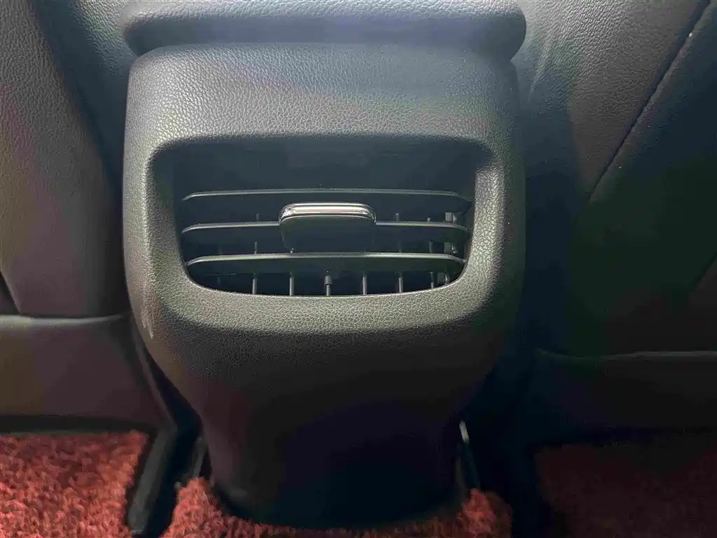 Chevrolet Monza — фото 17