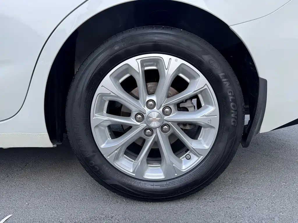 Chevrolet Monza — фото 10