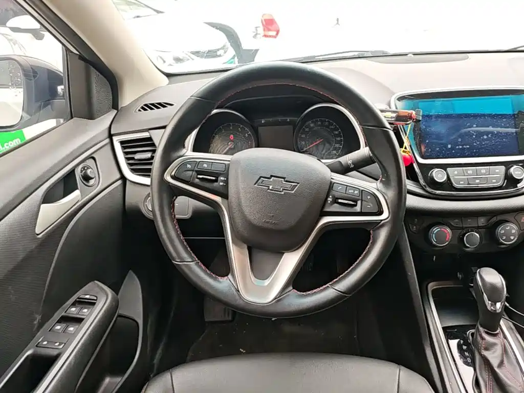 Chevrolet Monza — фото 11