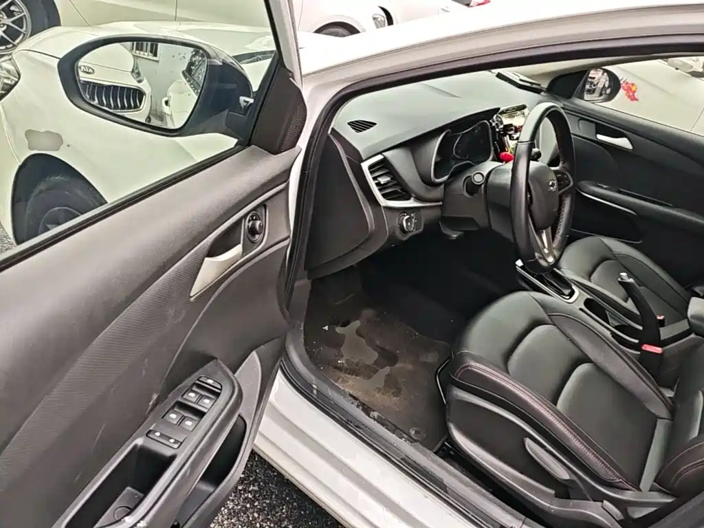 Chevrolet Monza — фото 16