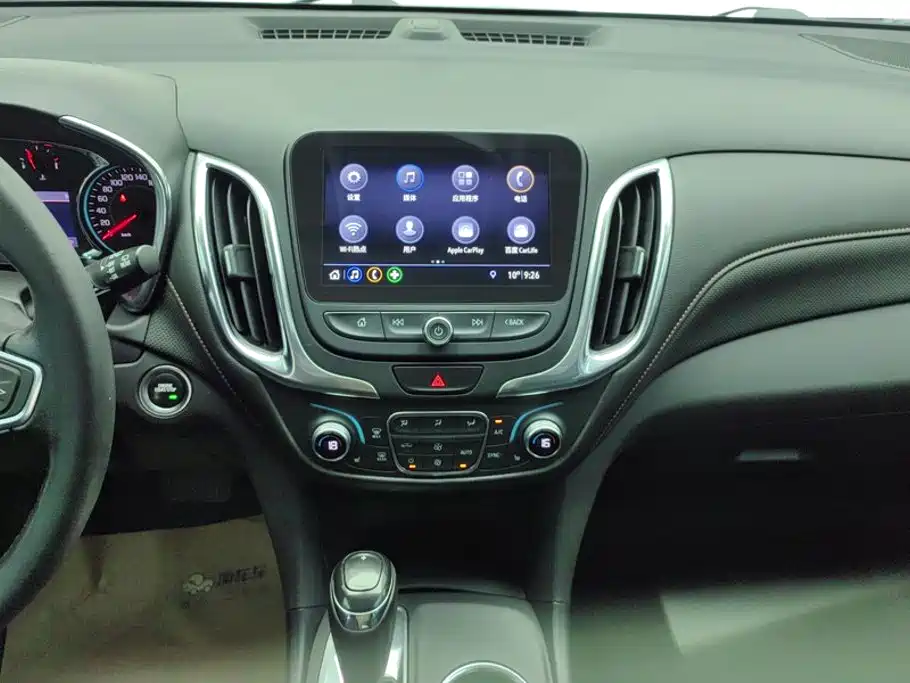 Chevrolet Equinox — фото 13