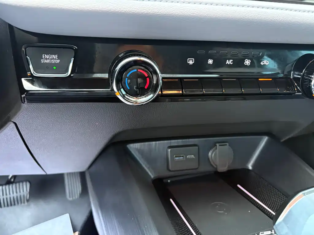 Chevrolet Monza — фото 13