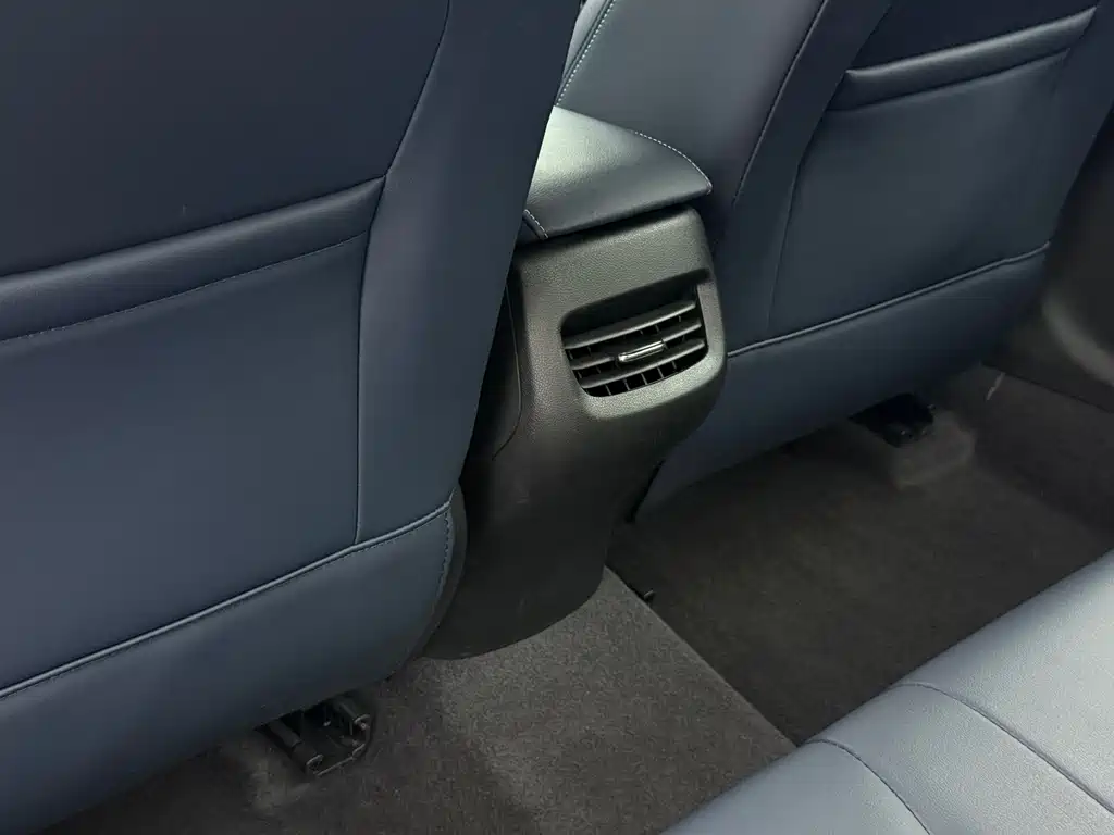 Chevrolet Monza — фото 14