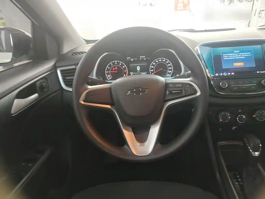 Chevrolet Monza — фото 11