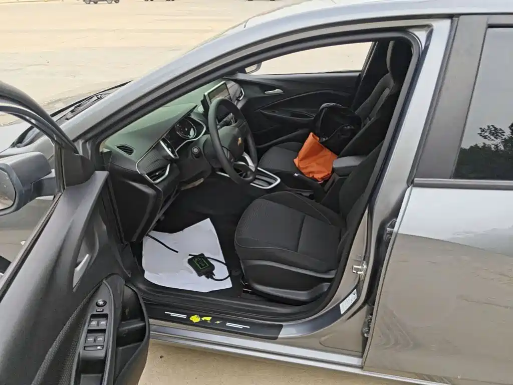 Chevrolet Cavalier — фото 15