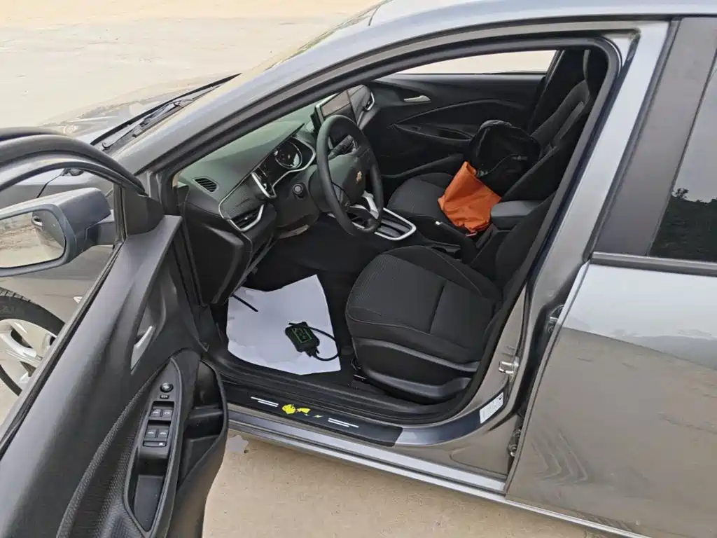Chevrolet Cavalier — фото 16