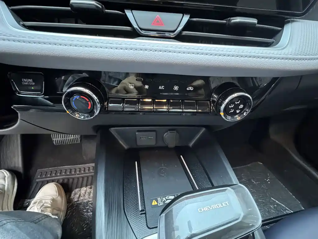 Chevrolet Monza — фото 20