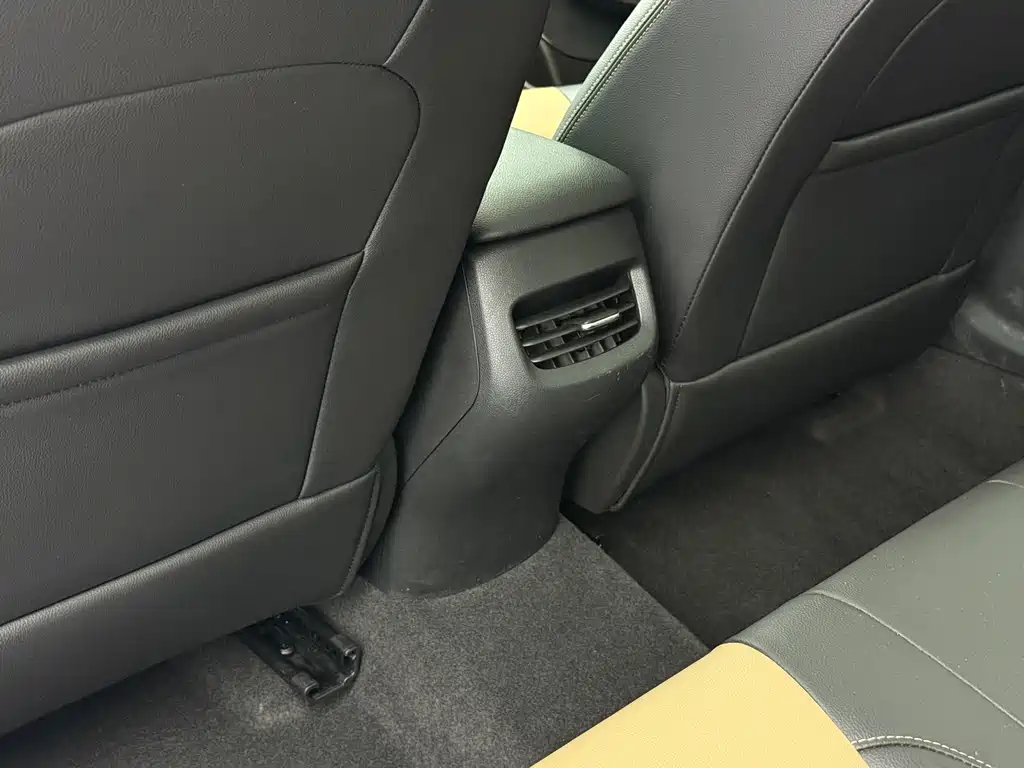 Chevrolet Monza — фото 15