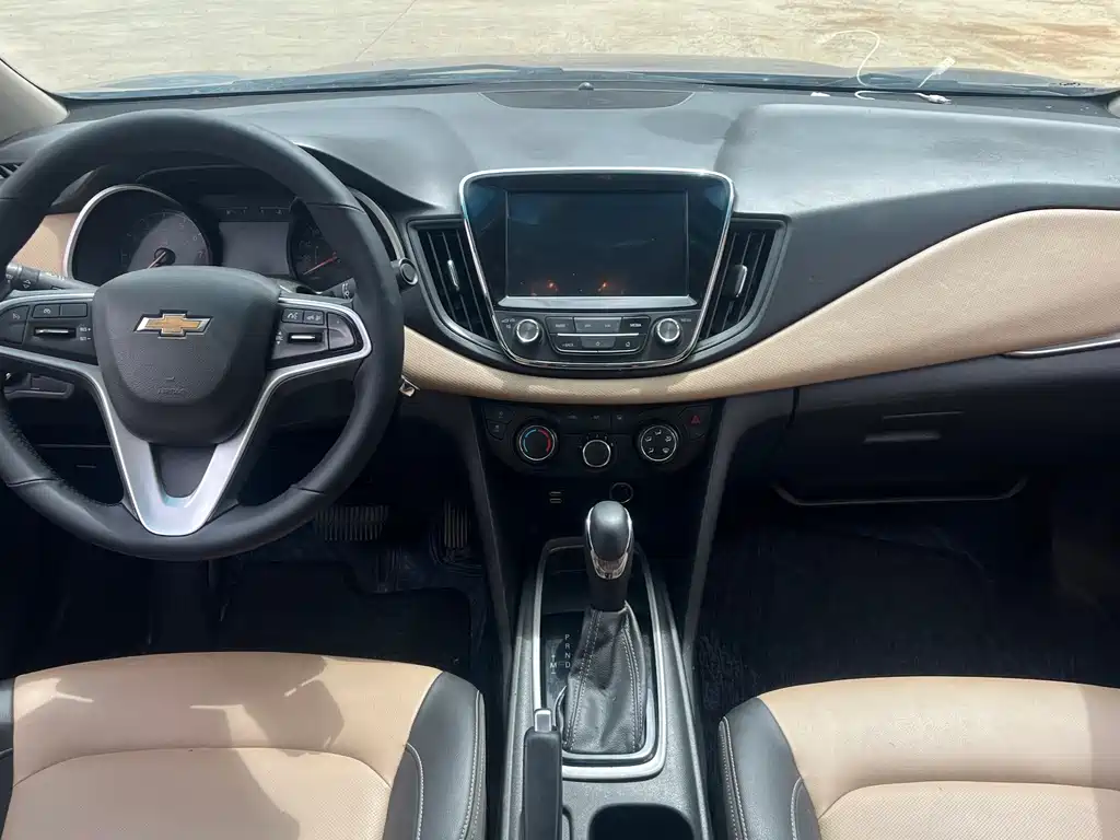 Chevrolet Monza — фото 10