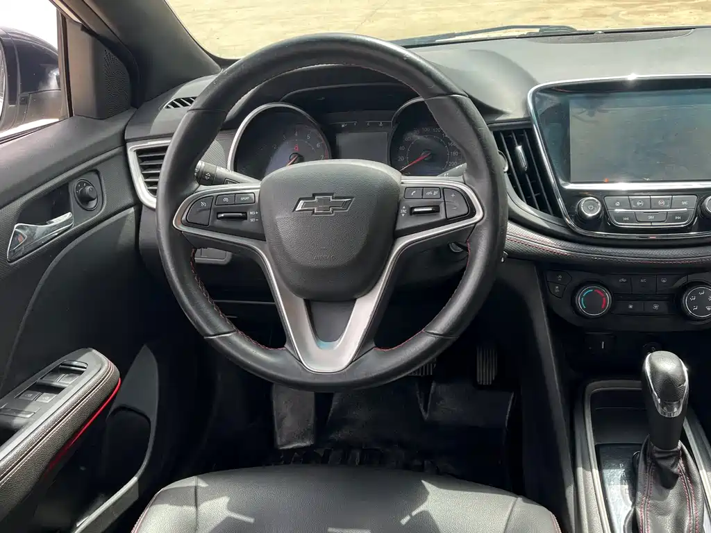 Chevrolet Monza — фото 11