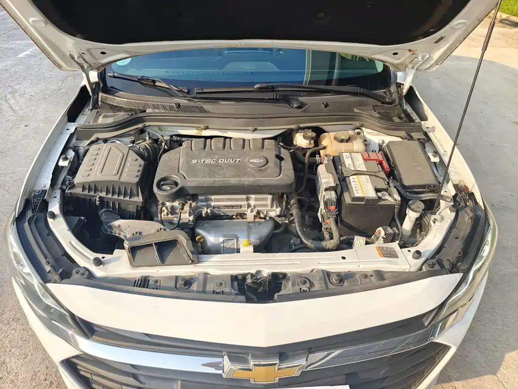 Chevrolet Monza — фото 19
