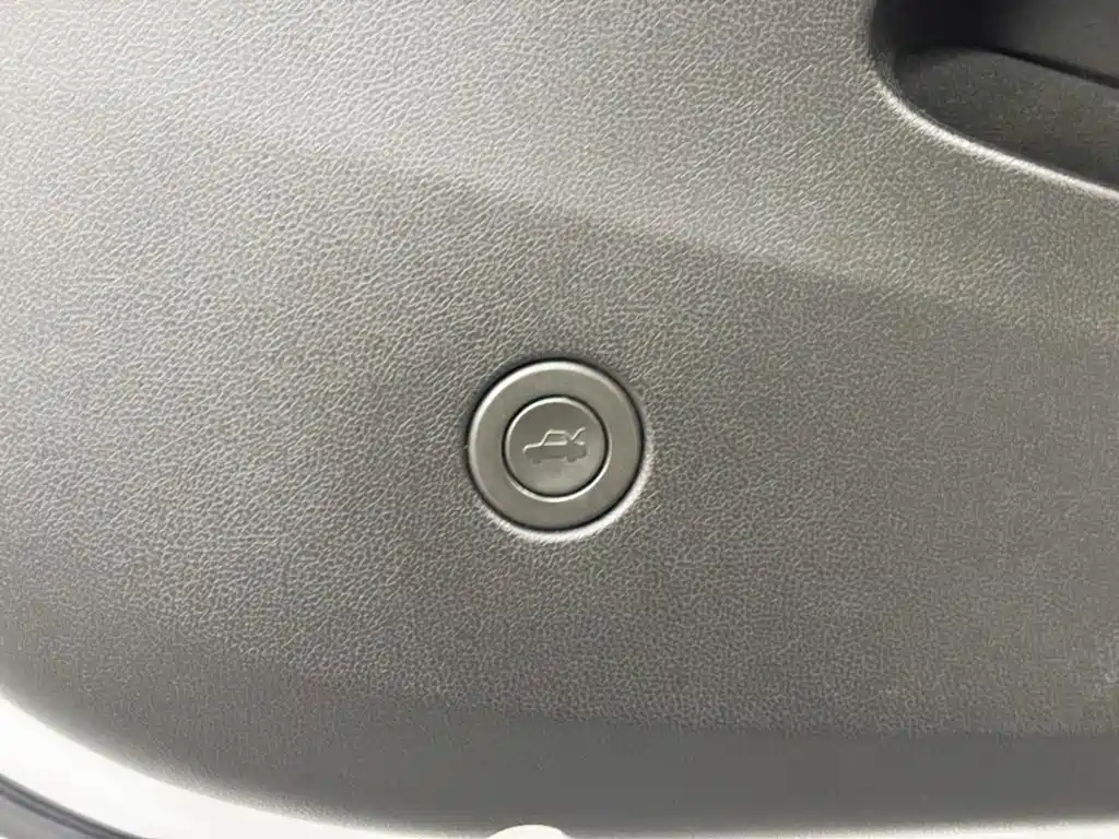 Chevrolet Monza — фото 15