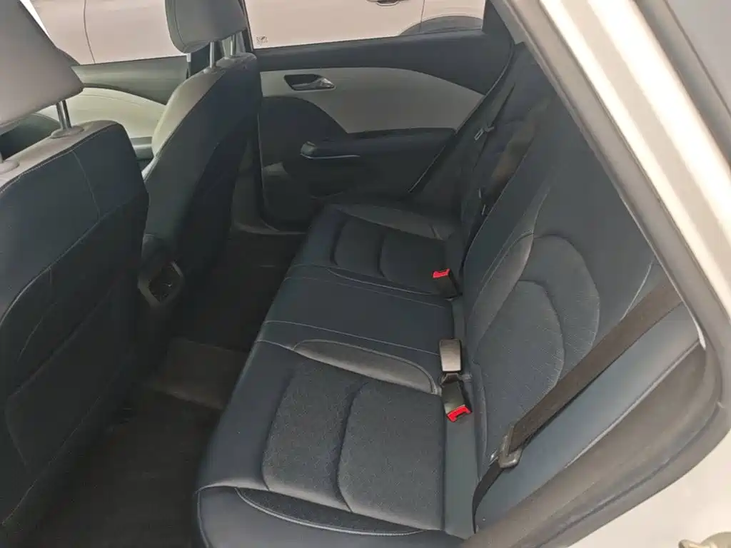 Chevrolet Monza — фото 17