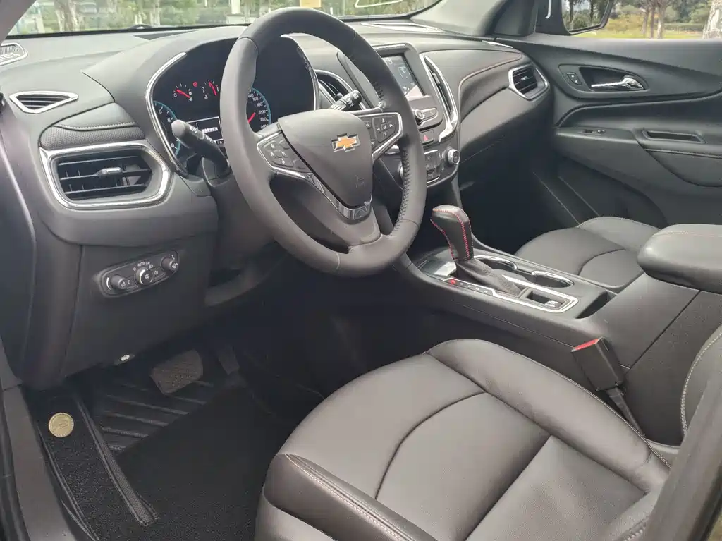 Chevrolet Equinox — фото 10