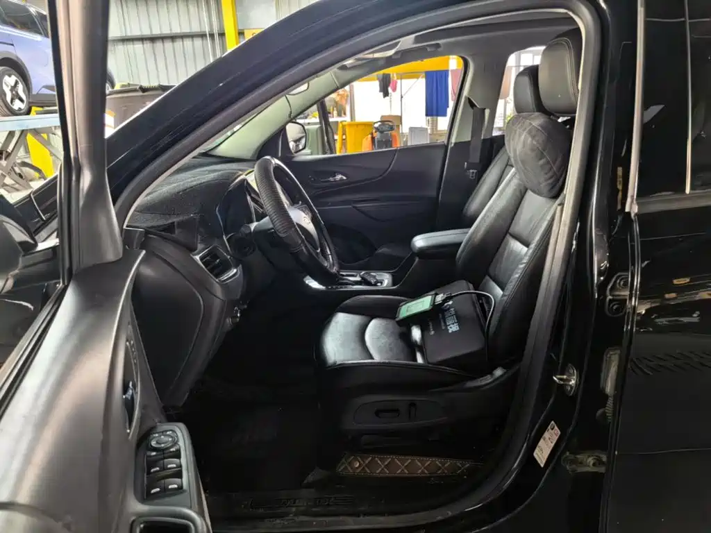 Chevrolet Equinox — фото 15