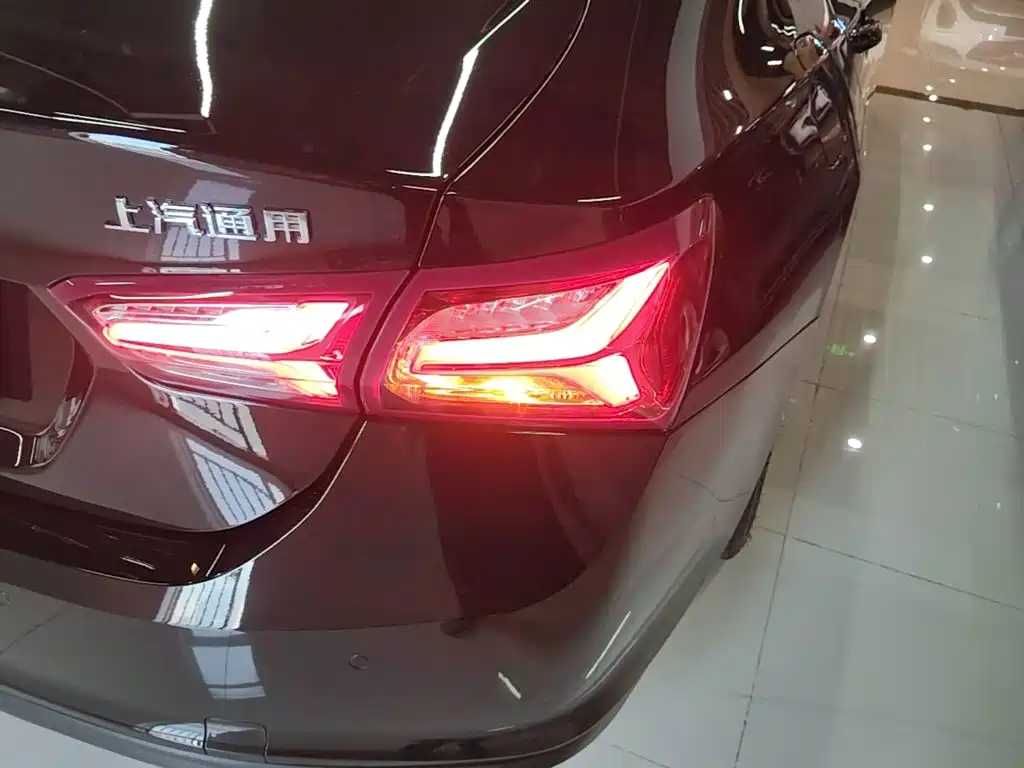 Chevrolet Malibu XL — фото 8
