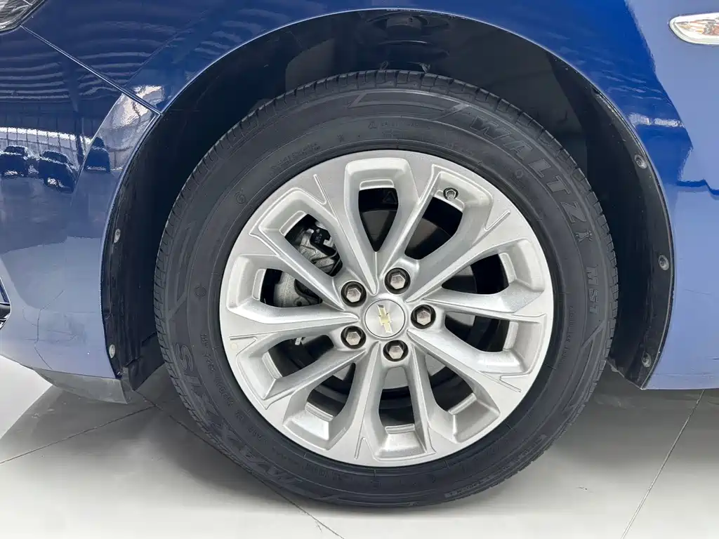 Chevrolet Monza — фото 17