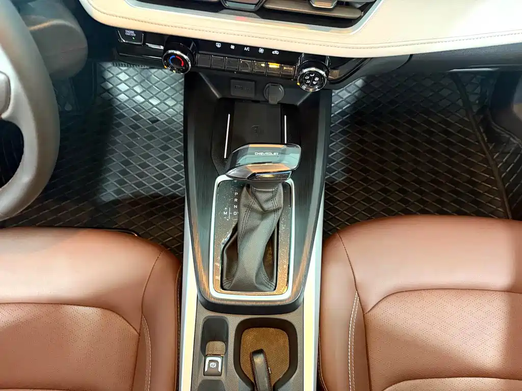 Chevrolet Monza — фото 11