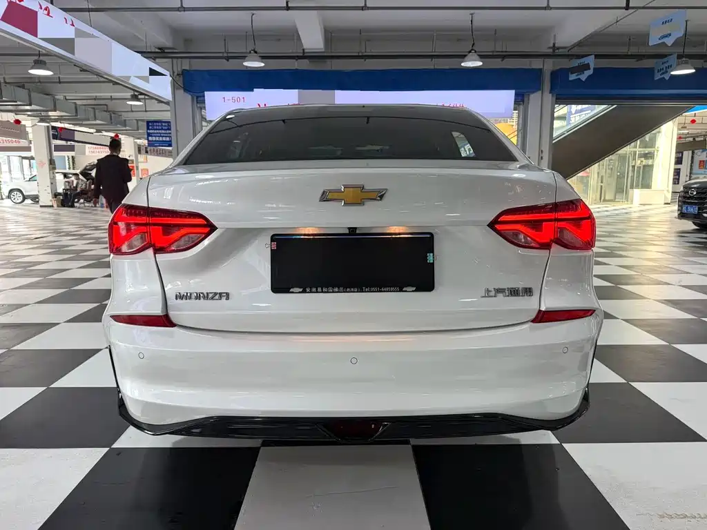 Chevrolet Monza — фото 19