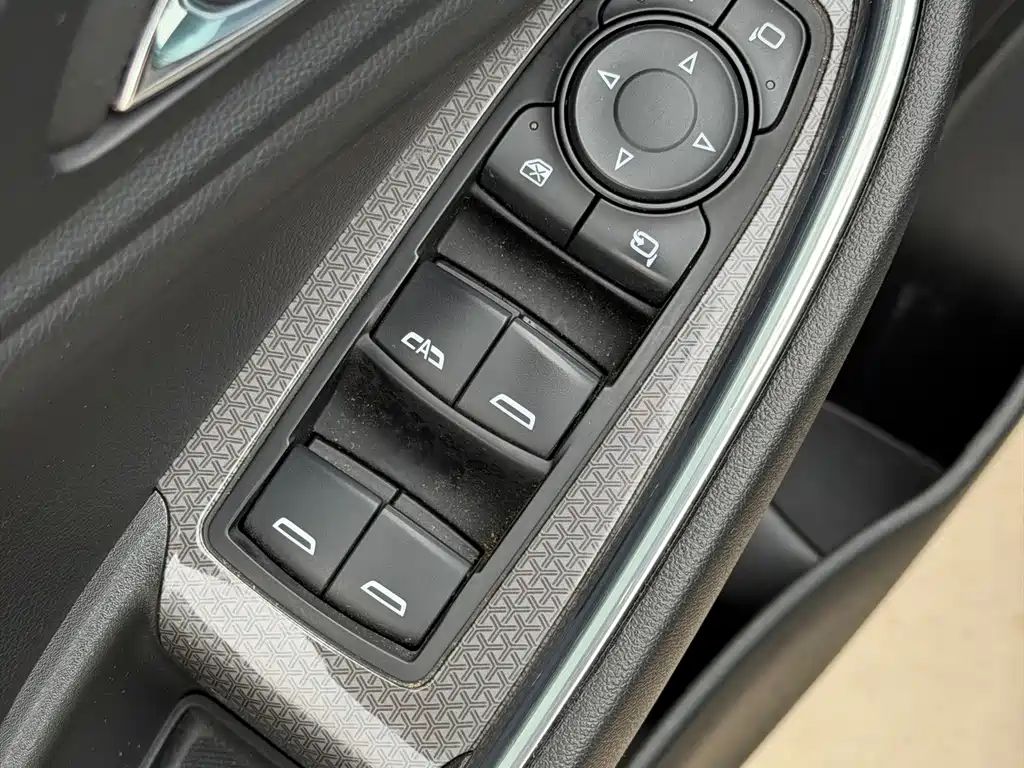 Chevrolet Malibu XL — фото 8