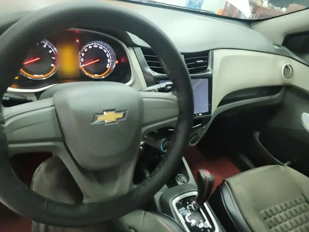 Chevrolet Sail — фото 10