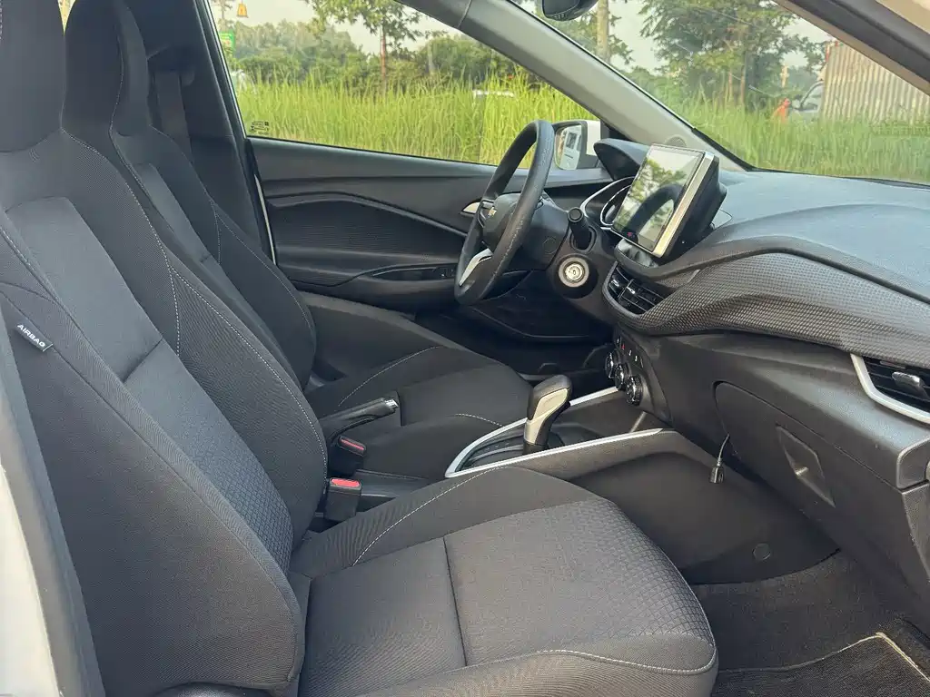 Chevrolet Cavalier — фото 9