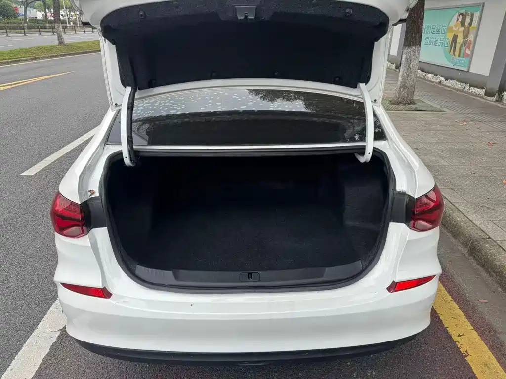 Chevrolet Monza — фото 16