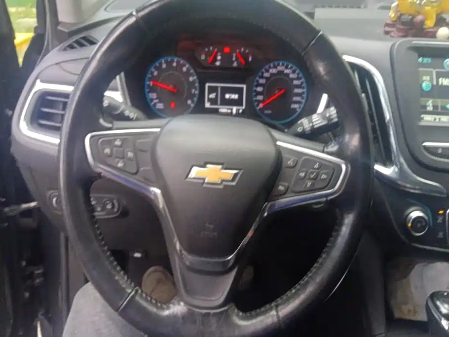 Chevrolet Equinox — фото 15