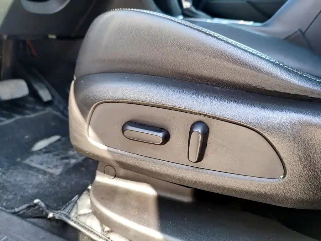 Chevrolet Equinox — фото 16