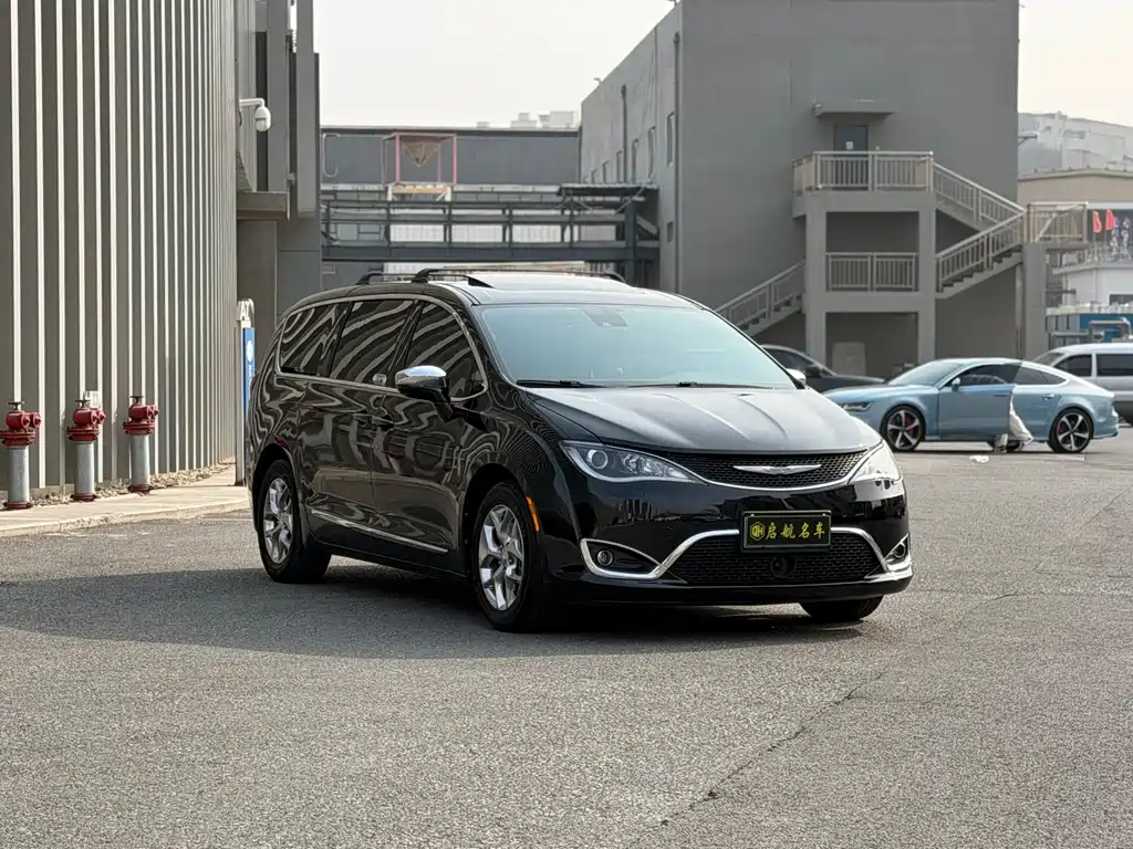 Chrysler Grand Voyager (Import) — фото 3
