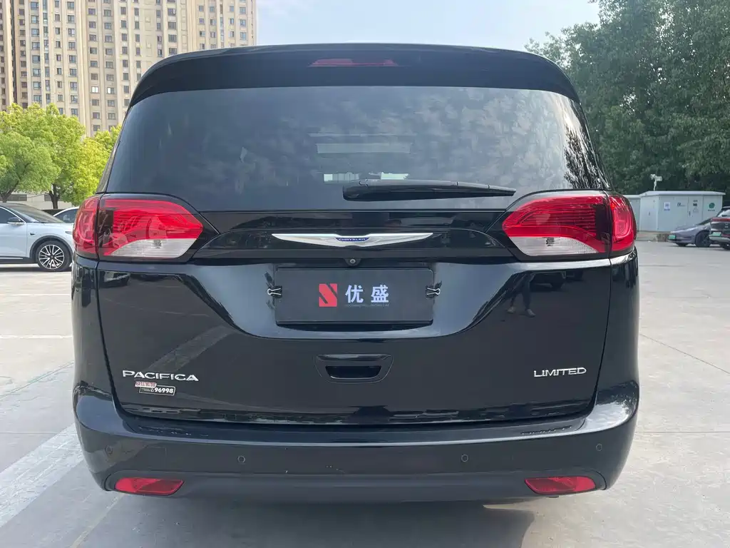 Chrysler Grand Voyager (Import) — фото 9