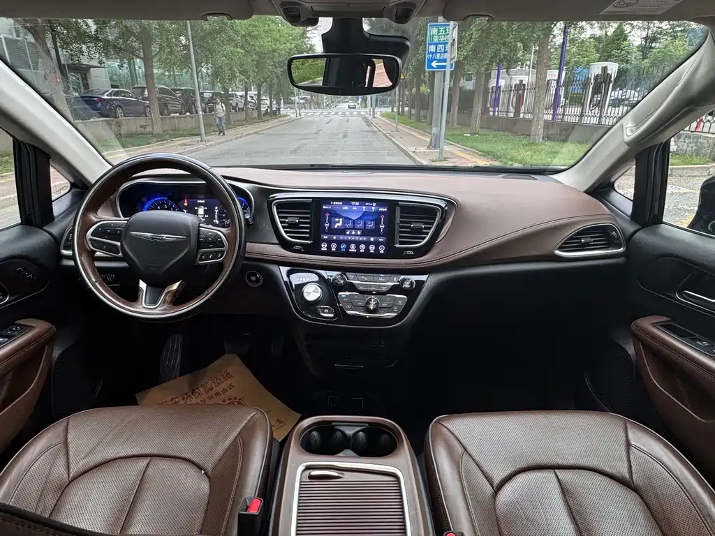 Chrysler Grand Voyager (Import) — фото 8