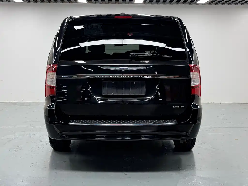 Chrysler Grand Voyager (Import) — фото 23