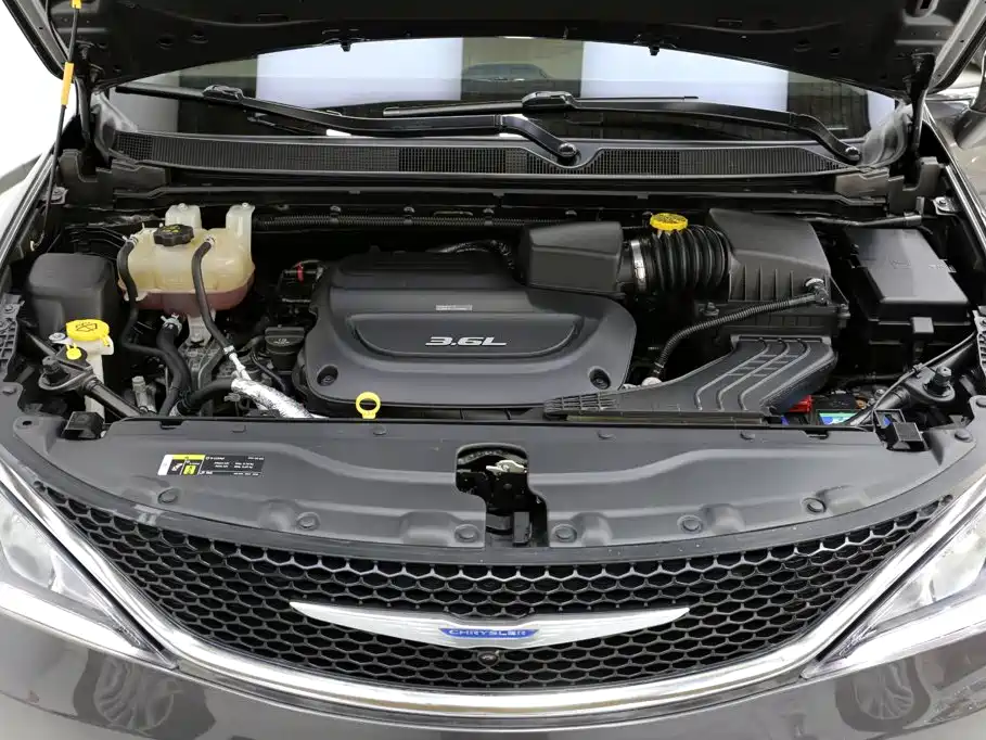 Chrysler Grand Voyager (Import) — фото 23