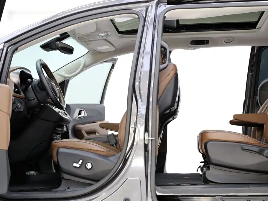 Chrysler Grand Voyager (Import) — фото 6