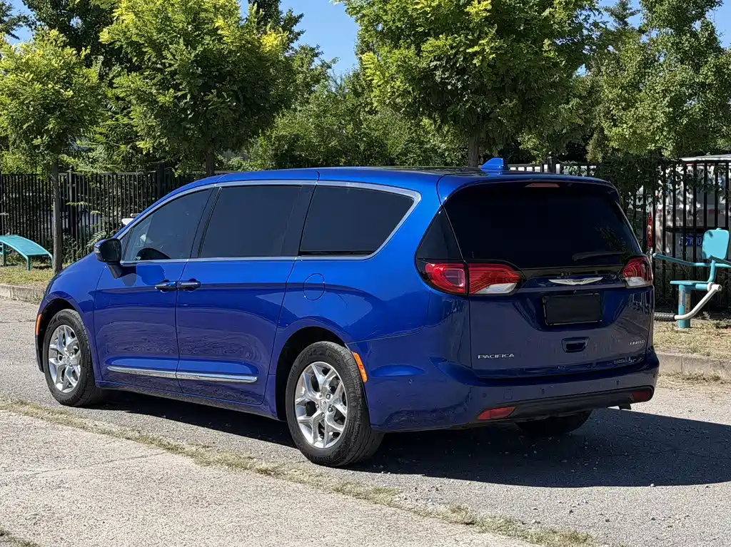 Chrysler Grand Voyager (Import) — фото 4