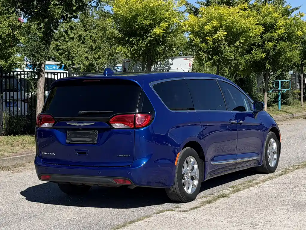 Chrysler Grand Voyager (Import) — фото 6