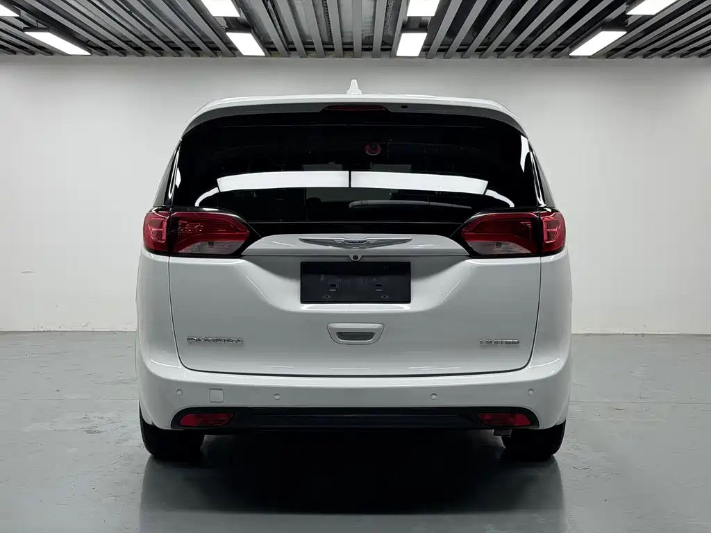 Chrysler Grand Voyager (Import) — фото 31