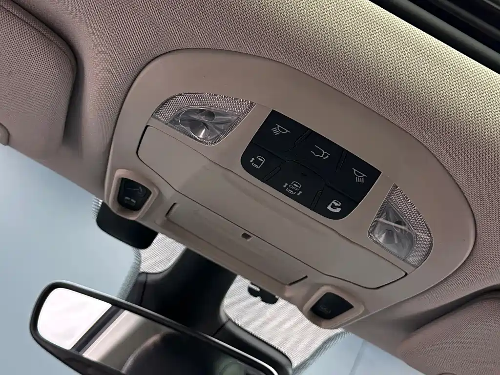 Chrysler Grand Voyager (Import) — фото 22