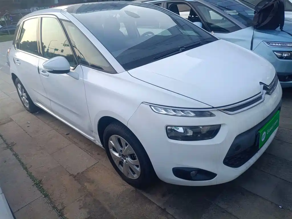 Citroen C4 Picasso — фото 20