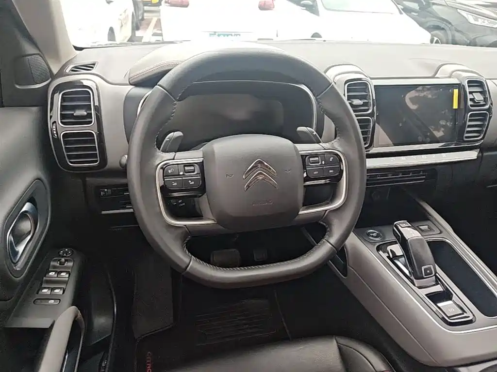 Citroen C5 AIRCROSS — фото 17