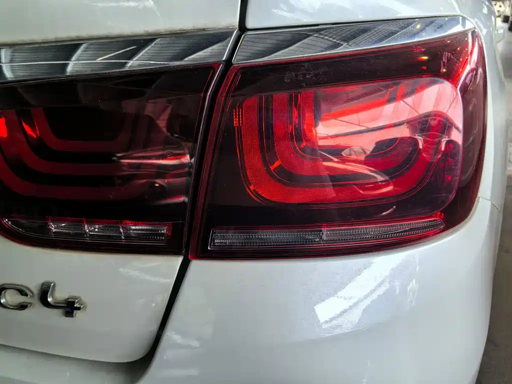 Citroen C4 — фото 11
