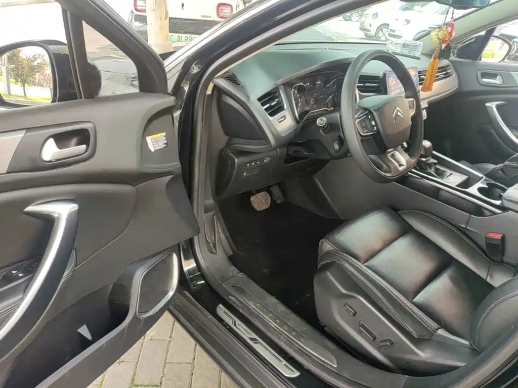 Citroen C5 — фото 16