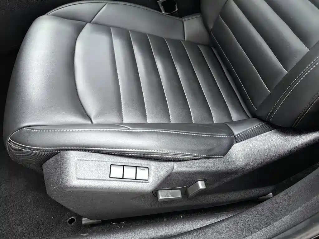 Citroen C6 — фото 20