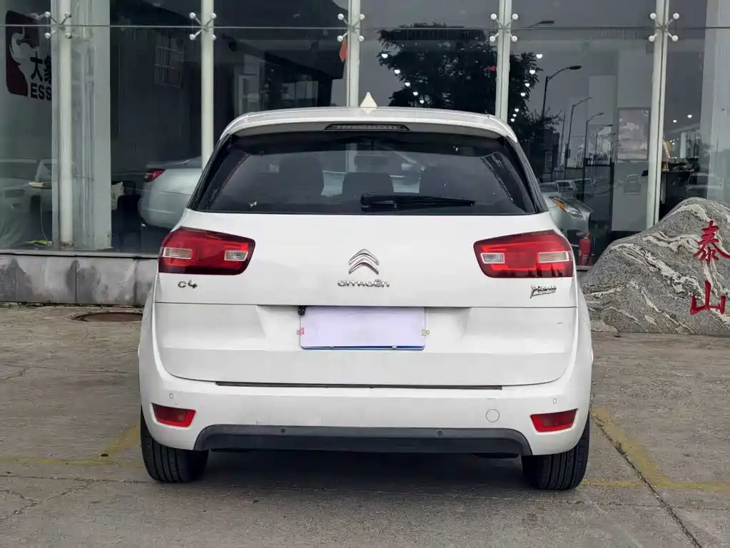 Citroen C4 Picasso — фото 16