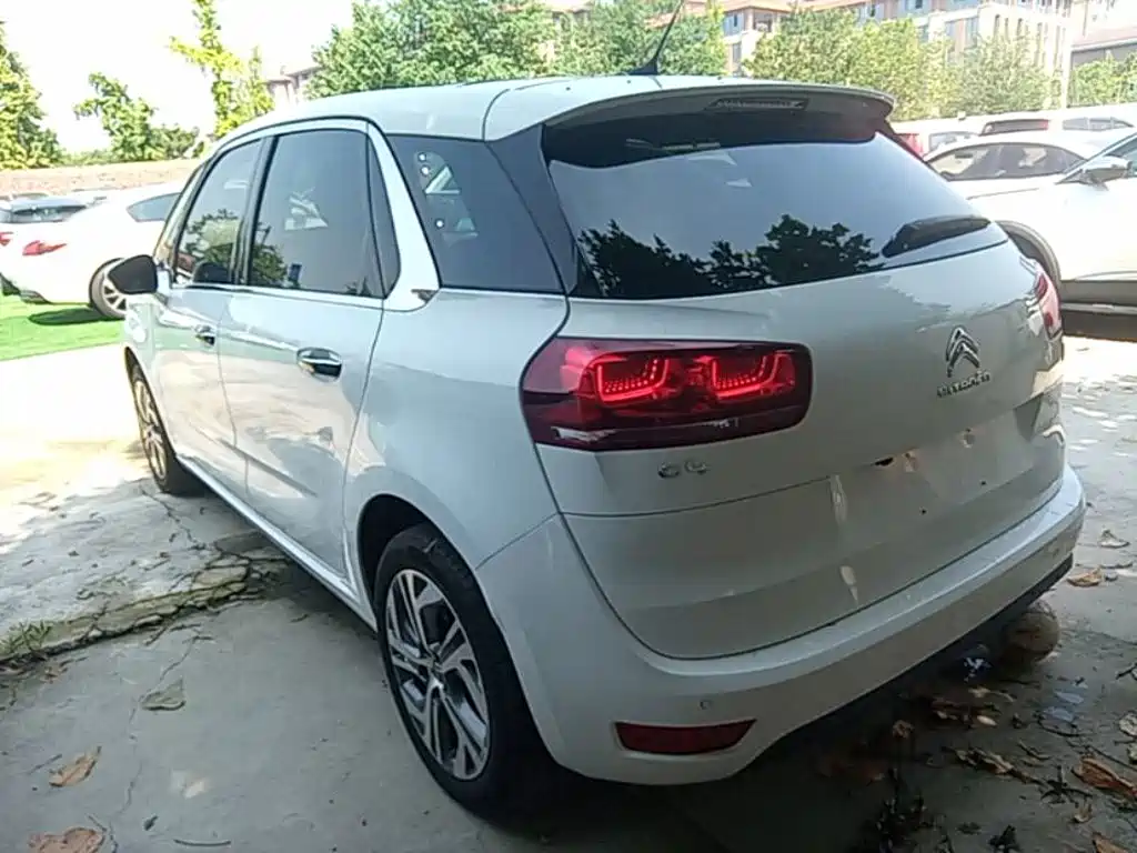 Citroen C4 Picasso — фото 5
