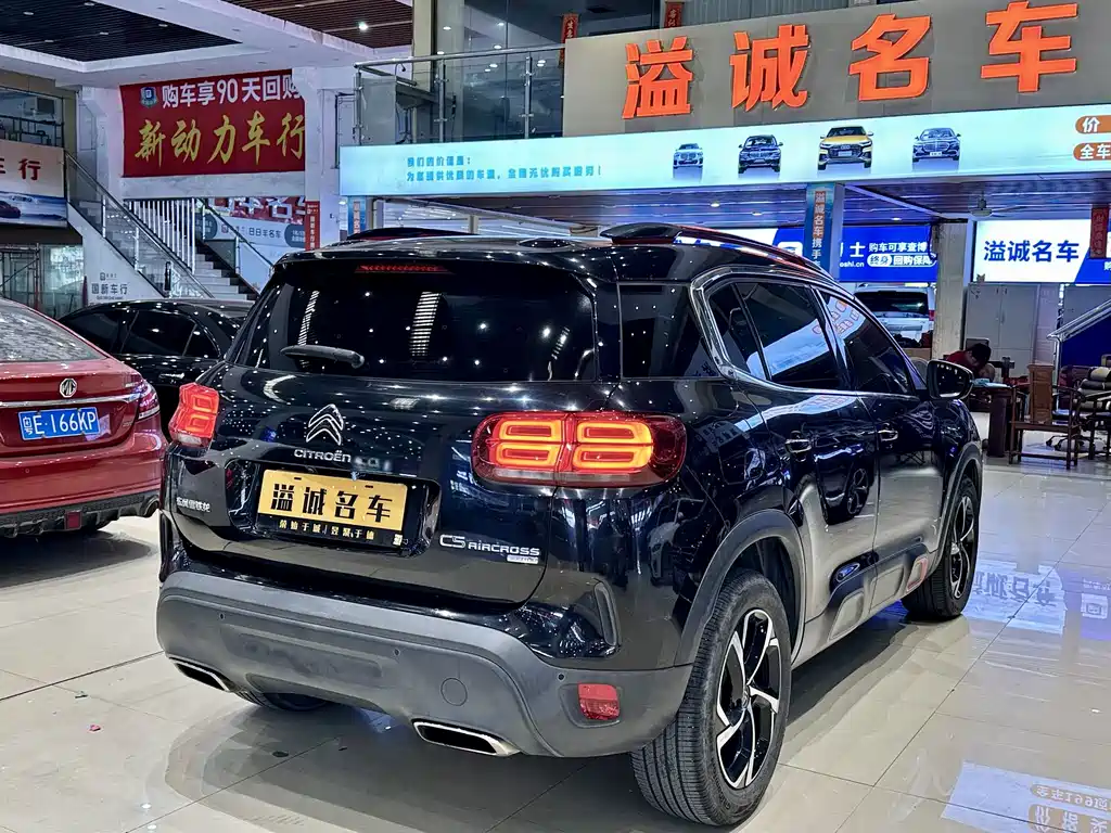 Citroen C5 AIRCROSS — фото 11