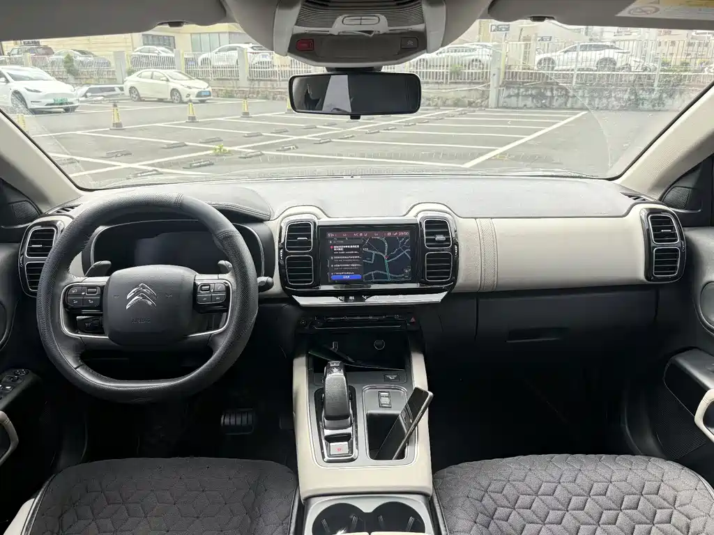 Citroen C5 AIRCROSS New Energy — фото 11