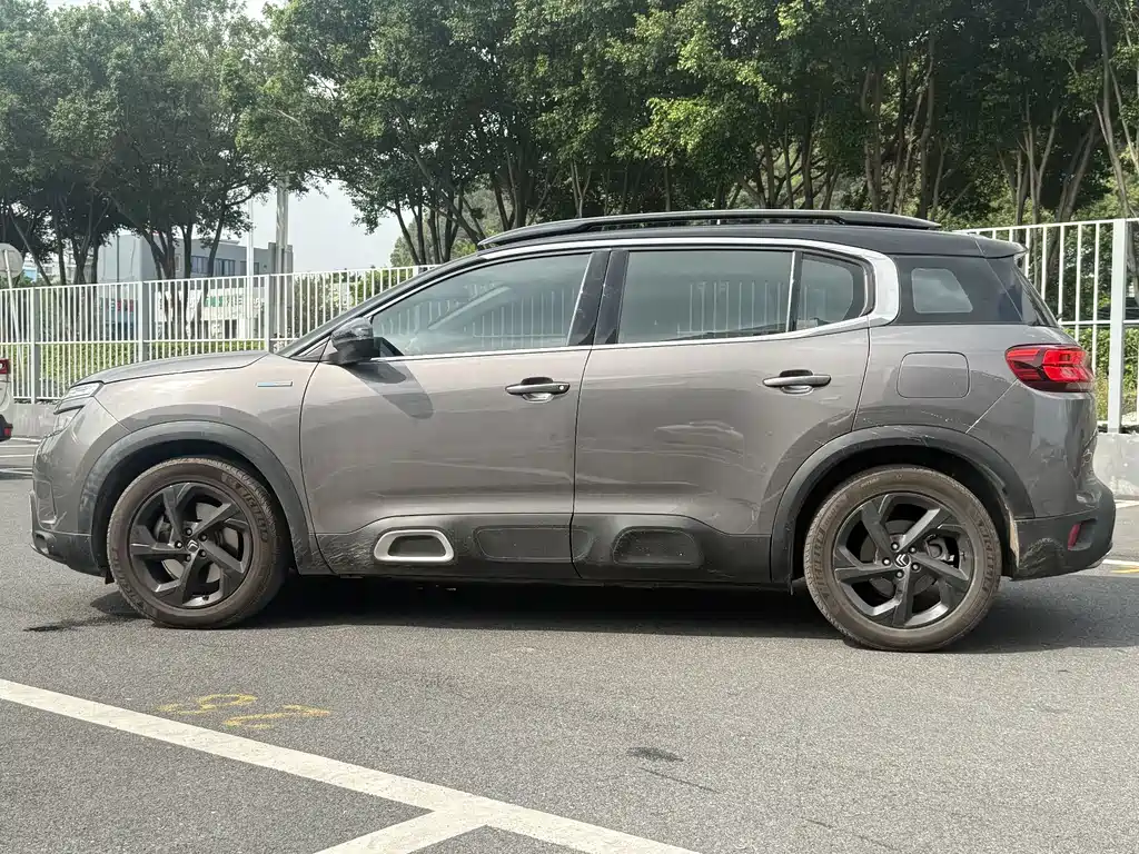 Citroen C5 AIRCROSS New Energy — фото 9